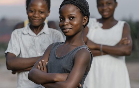 african-children-with-arms-crossed